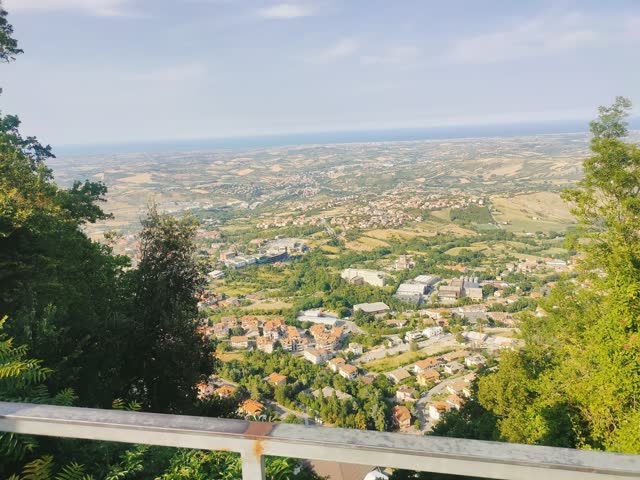 Фото · 17:51